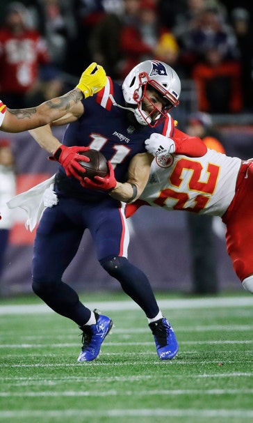 Chiefs lean on defense to beat Patriots in New England